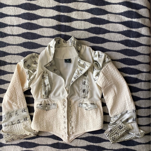 Raven Bustier style Jacket White Sateen with Black Characters size M - Picture 2 of 14